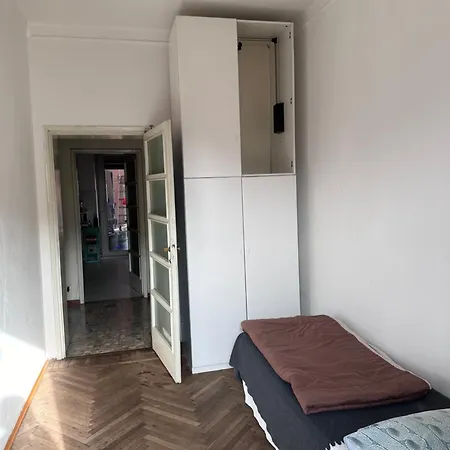 Solferino 17 Stazione 3*