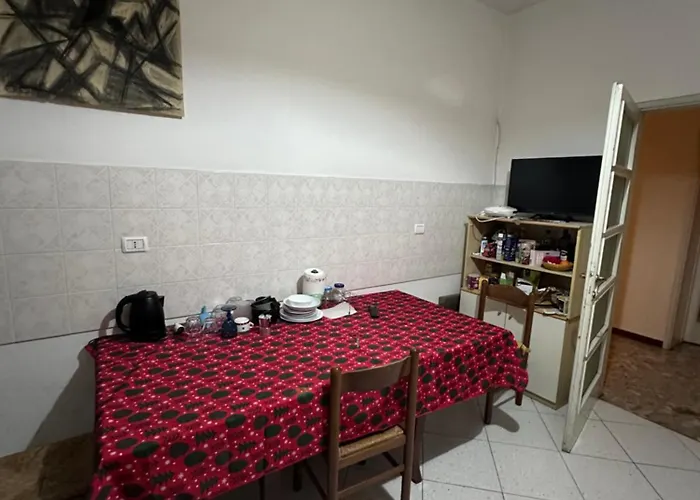 Solferino 17 Stazione 3*