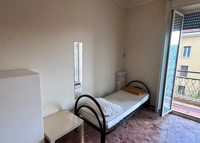 Solferino 17 Stazione 3*